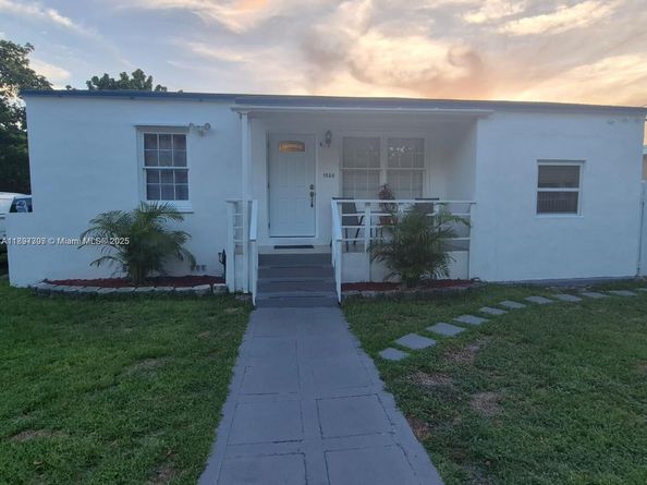 1020 SW 33rd Ave, Miami FL 33135