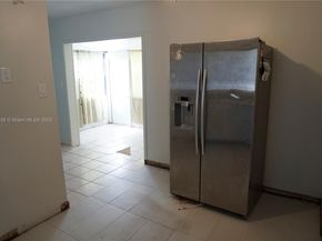 6200 Fletcher St, Hollywood FL 33023
