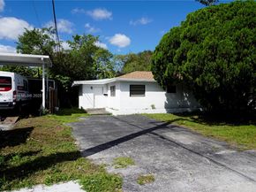 6200 Fletcher St, Hollywood FL 33023