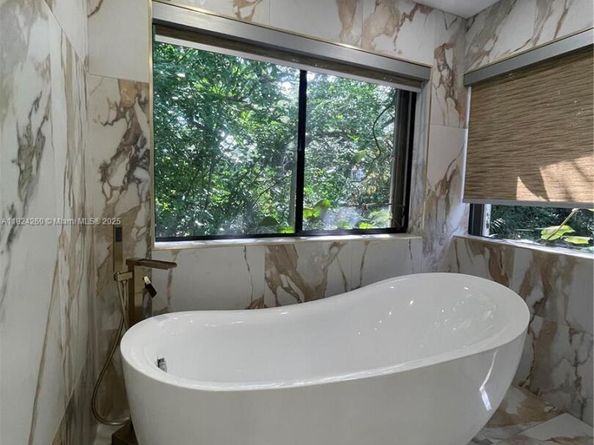5811 SW 33 Ter, Hollywood FL 33312
