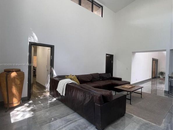 5811 SW 33 Ter, Hollywood FL 33312