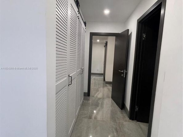5811 SW 33 Ter, Hollywood FL 33312