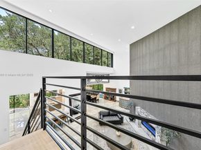 5811 SW 33 Ter, Hollywood FL 33312