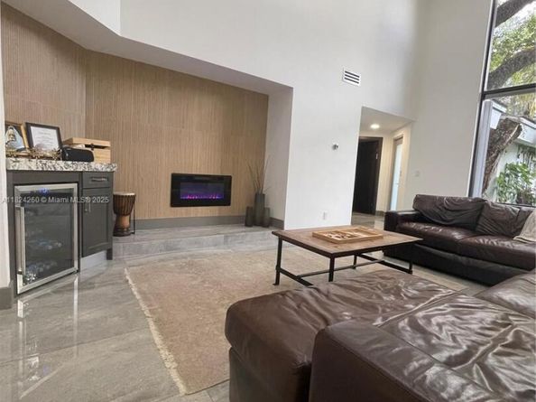5811 SW 33 Ter, Hollywood FL 33312