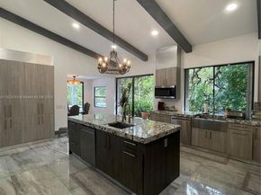 5811 SW 33 Ter, Hollywood FL 33312