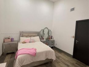 5811 SW 33 Ter, Hollywood FL 33312