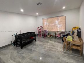 5811 SW 33 Ter, Hollywood FL 33312