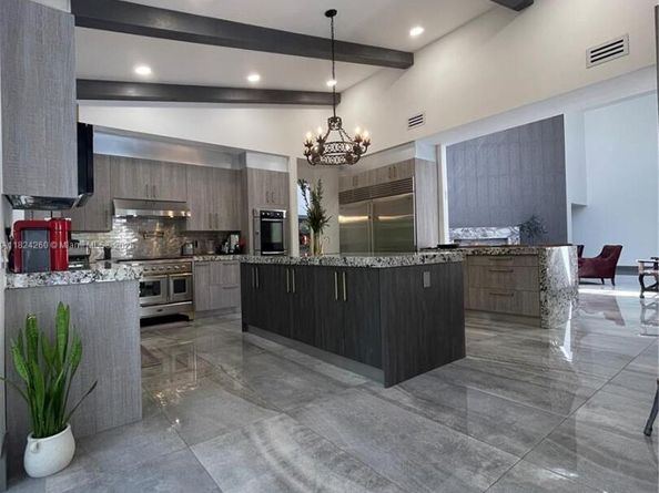 5811 SW 33 Ter, Hollywood FL 33312
