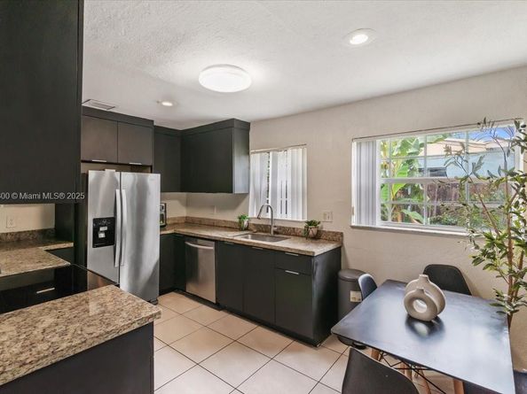 4371 SW 24th St, Fort Lauderdale FL 33317
