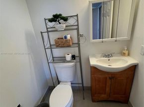 9240 Fontainebleau Blvd 207, Miami FL 33172