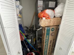 9240 Fontainebleau Blvd 207, Miami FL 33172