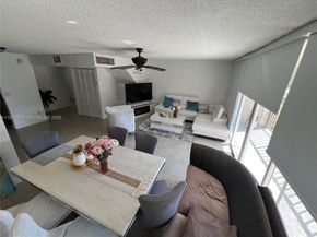 9240 Fontainebleau Blvd 207, Miami FL 33172