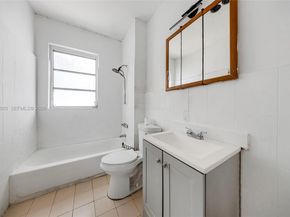 1342 NW 1st St, Miami FL 33125