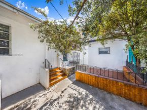 1342 NW 1st St, Miami FL 33125