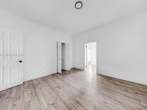 1342 NW 1st St, Miami FL 33125