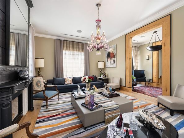 Undisclosed Address #A11817029, Coral Gables FL 33143