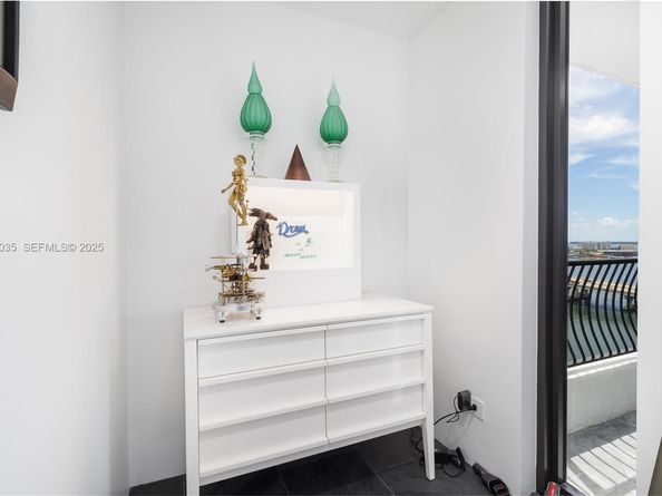 555 NE 15th St 20A, Miami FL 33132