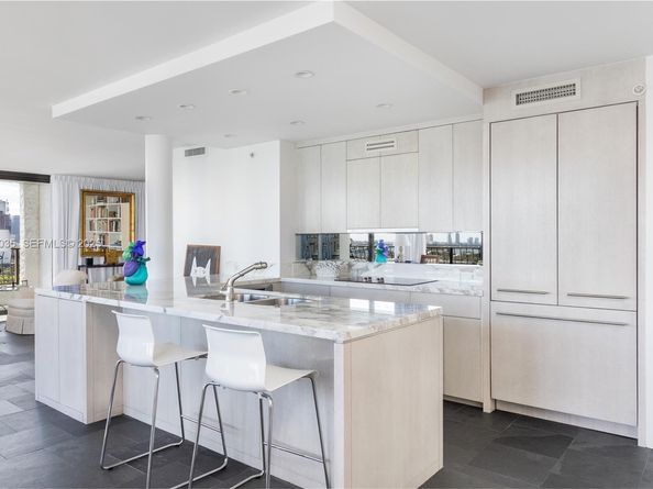 555 NE 15th St 20A, Miami FL 33132