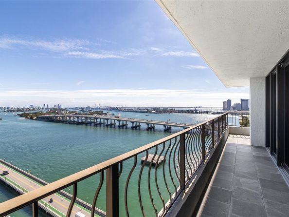 555 NE 15th St 20A, Miami FL 33132