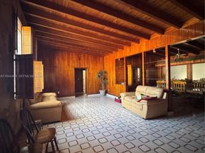 500 SW 39th Ct, Miami FL 33134