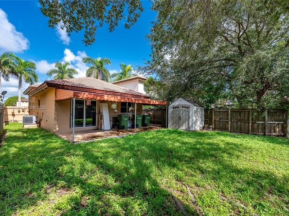 2605 NE 41st Cir, Homestead FL 33033