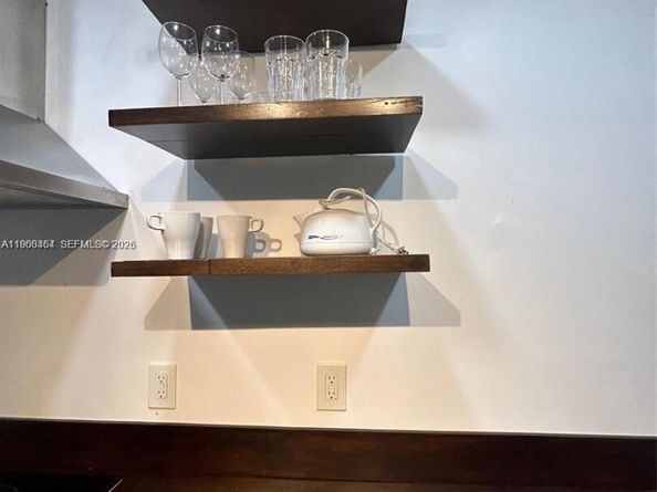 1531 NE 35th St, Oakland Park FL 33334