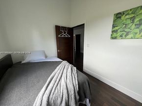 1531 NE 35th St, Oakland Park FL 33334