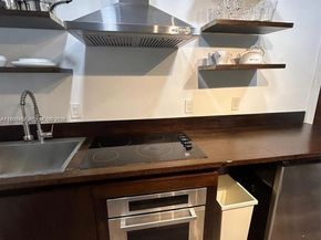 1531 NE 35th St, Oakland Park FL 33334