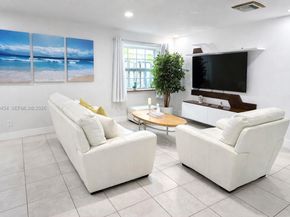 1531 NE 35th St, Oakland Park FL 33334