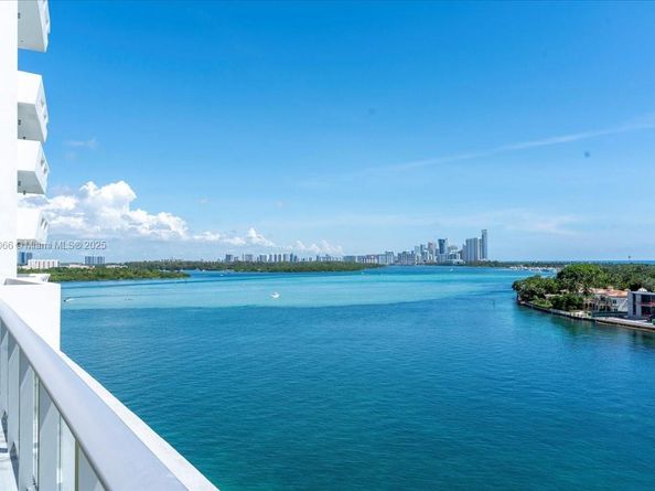 10201 E Bay Harbor Dr 304, Bay Harbor Islands FL 33154