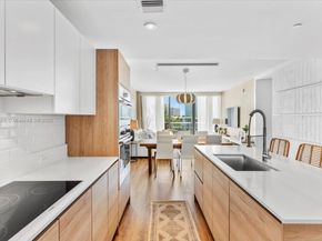 10201 E Bay Harbor Dr 304, Bay Harbor Islands FL 33154