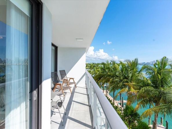 10201 E Bay Harbor Dr 304, Bay Harbor Islands FL 33154