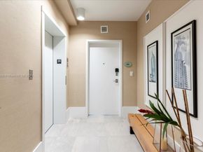 10201 E Bay Harbor Dr 304, Bay Harbor Islands FL 33154