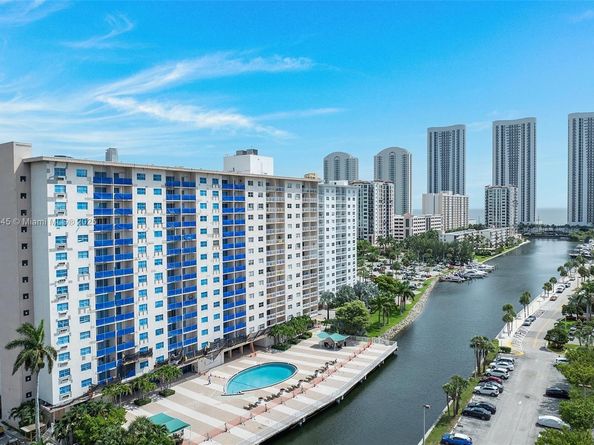 400 Kings Point Dr 1425, Sunny Isles Beach FL 33160