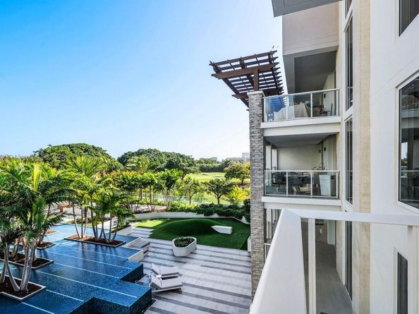 210 SE Mizner Blvd 403, Boca Raton FL 33432