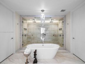 210 SE Mizner Blvd 403, Boca Raton FL 33432