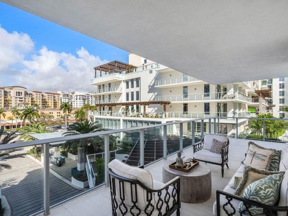 210 SE Mizner Blvd 403, Boca Raton FL 33432