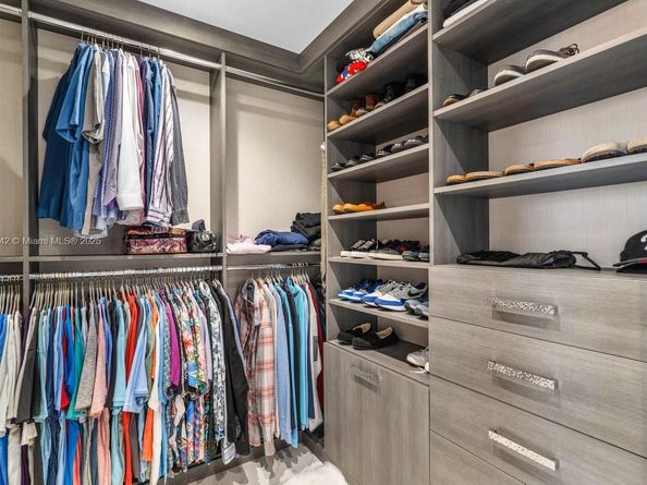 210 SE Mizner Blvd 403, Boca Raton FL 33432