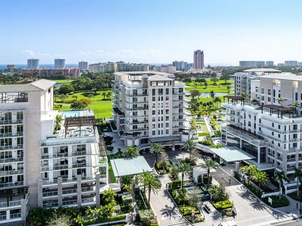 210 SE Mizner Blvd 403, Boca Raton FL 33432