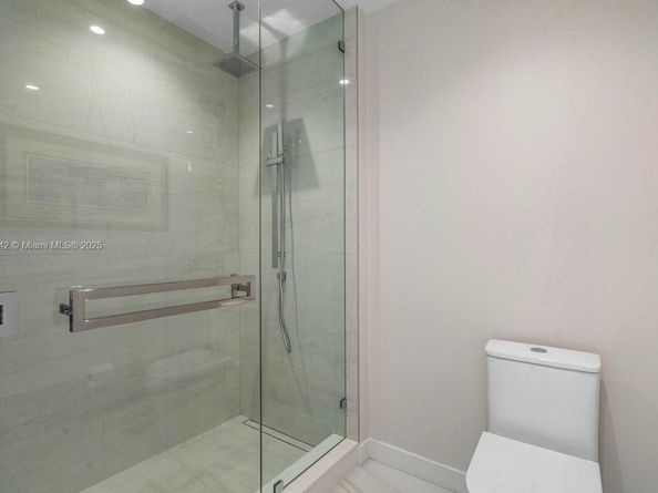 210 SE Mizner Blvd 403, Boca Raton FL 33432