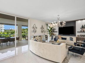 210 SE Mizner Blvd 403, Boca Raton FL 33432