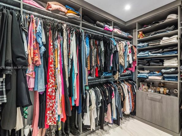 210 SE Mizner Blvd 403, Boca Raton FL 33432