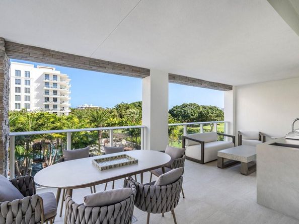 210 SE Mizner Blvd 403, Boca Raton FL 33432