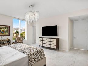 210 SE Mizner Blvd 403, Boca Raton FL 33432