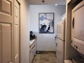 540 Brickell Key Dr 505, Miami FL 33131