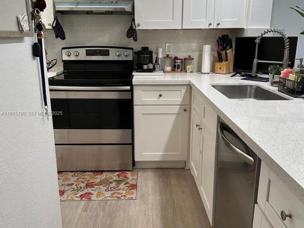 18890 NW 57th Ave 210, Hialeah FL 33015