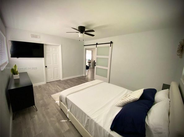 4297 NW 34th Ter, Lauderdale Lakes FL 33309