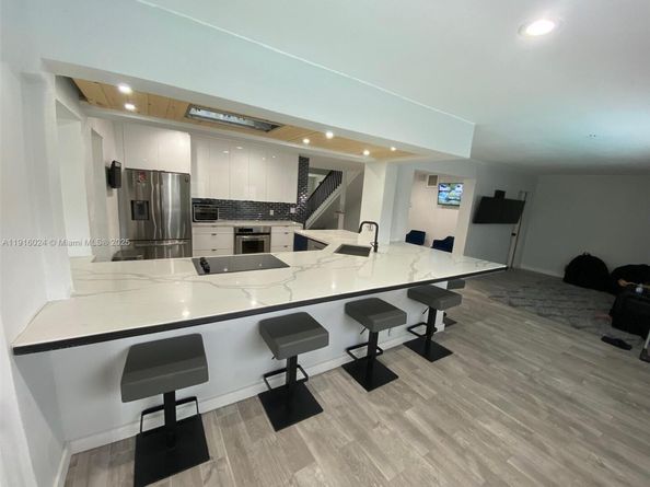 4297 NW 34th Ter, Lauderdale Lakes FL 33309