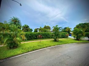 4297 NW 34th Ter, Lauderdale Lakes FL 33309