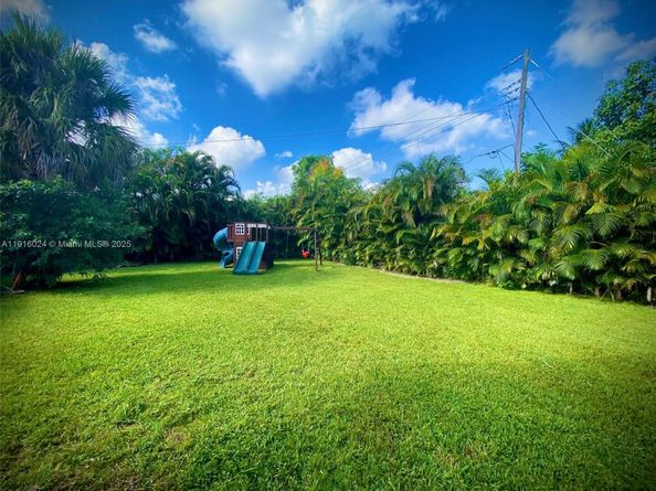 4297 NW 34th Ter, Lauderdale Lakes FL 33309